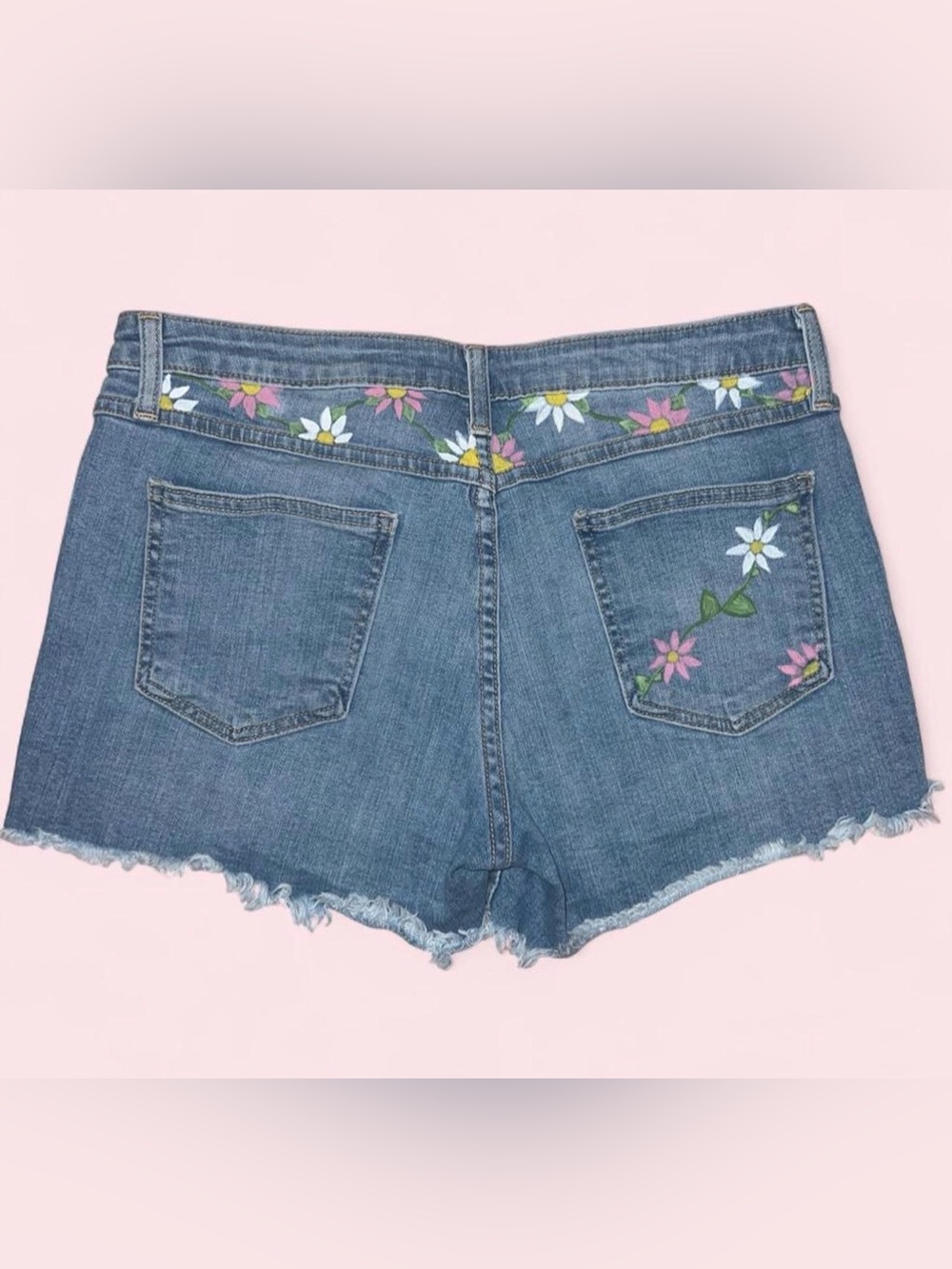 Just Black Denim Hand Painted Floral Daisy Shorts Size 31” US 12/14 Womens Jeans